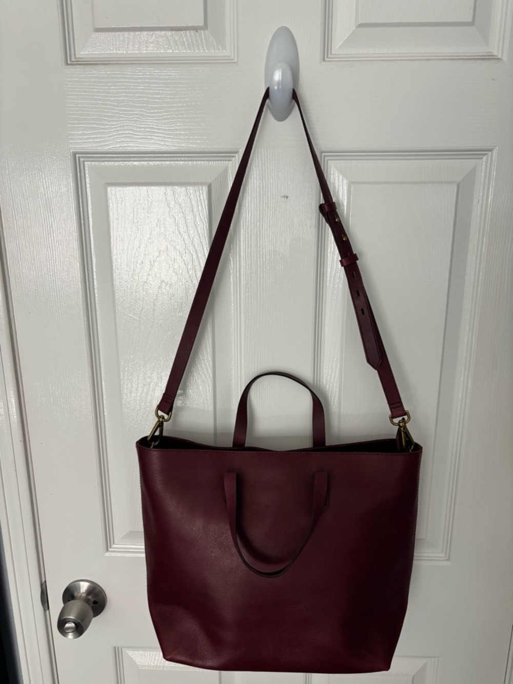 NWT- Madewell Zip Top Transport Carryall Leather Tote Bag Dark Cabernet